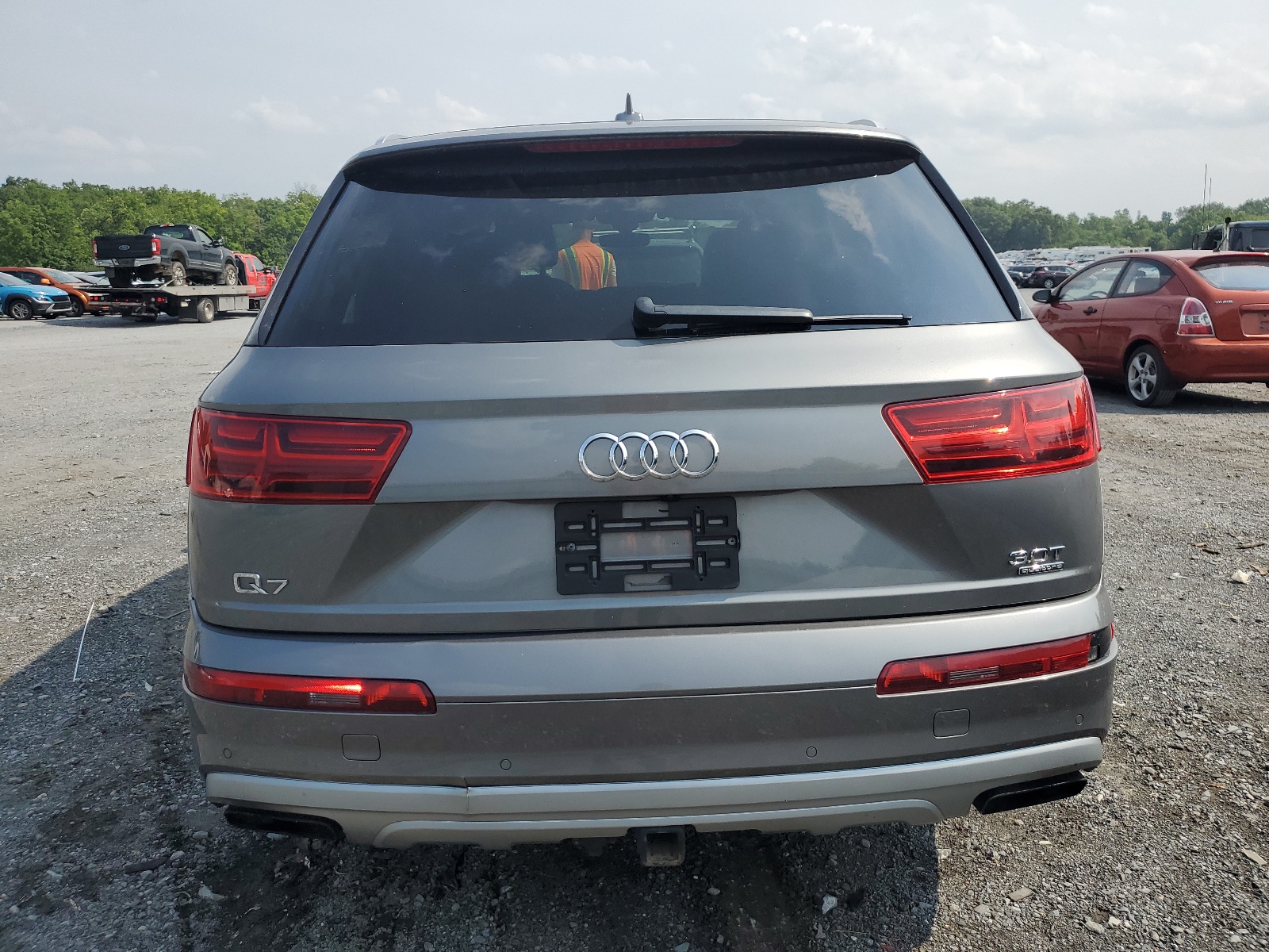 WA1LAAF71HD028232 2017 Audi Q7 Premium Plus