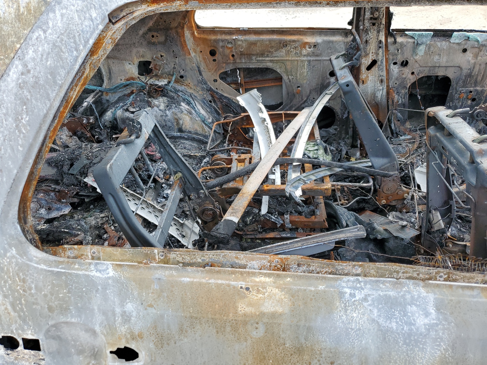 1FMHK8F89BGA36946 2011 Ford Explorer Limited