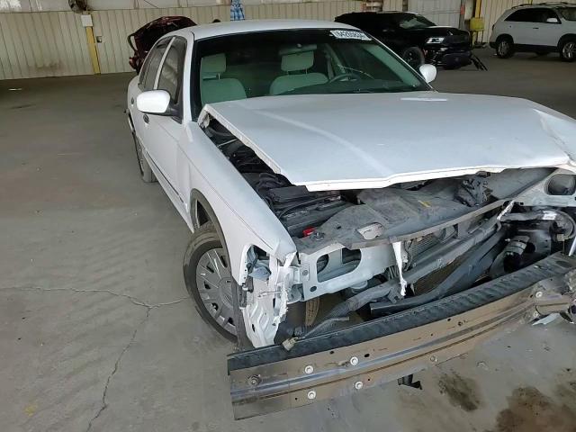 2008 Mercury Grand Marquis Gs VIN: 2MEFM74V48X628927 Lot: 64265834