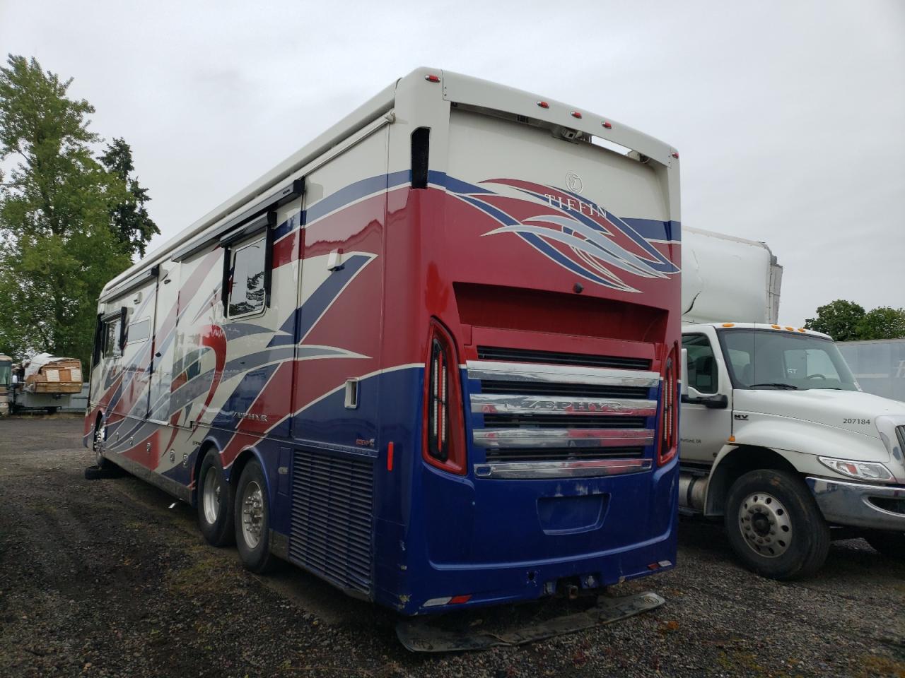 5VBZA89A2KA119221 2019 Tiffin Motorhomes Inc Zephyr