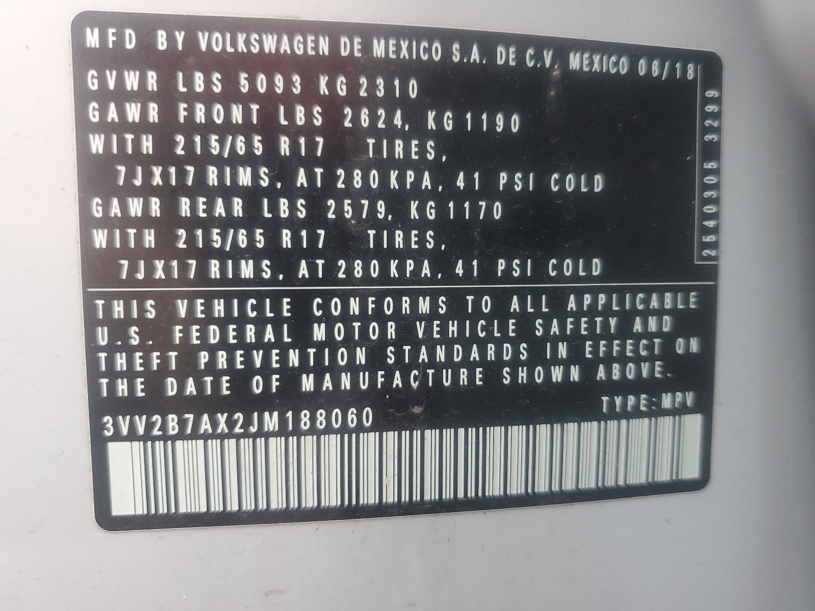 3VV2B7AX2JM188060 2018 Volkswagen Tiguan Se