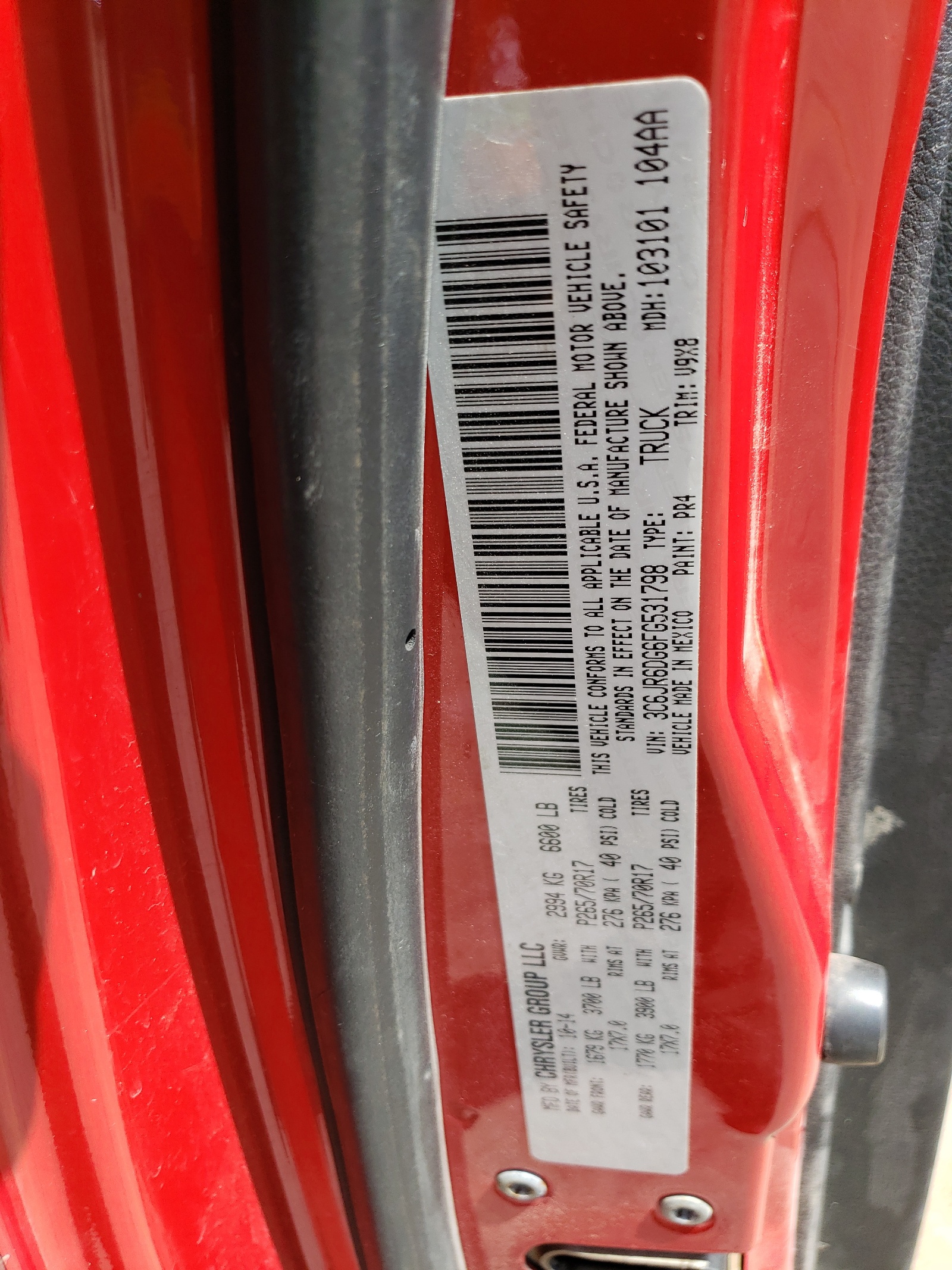 3C6JR6DG6FG531798 2015 Ram 1500 St