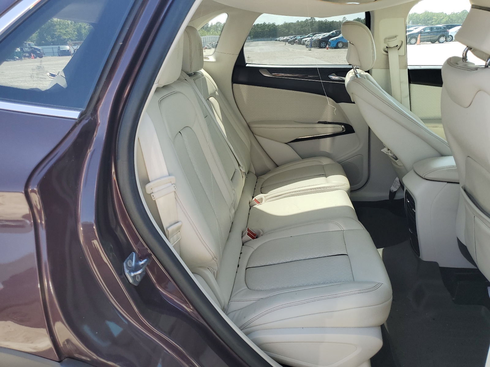 5LMCJ4C96HUL55358 2017 Lincoln Mkc Black Label