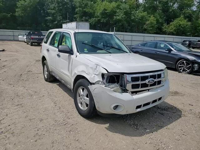2011 Ford Escape Xls VIN: 1FMCU0C77BKA09274 Lot: 65317164