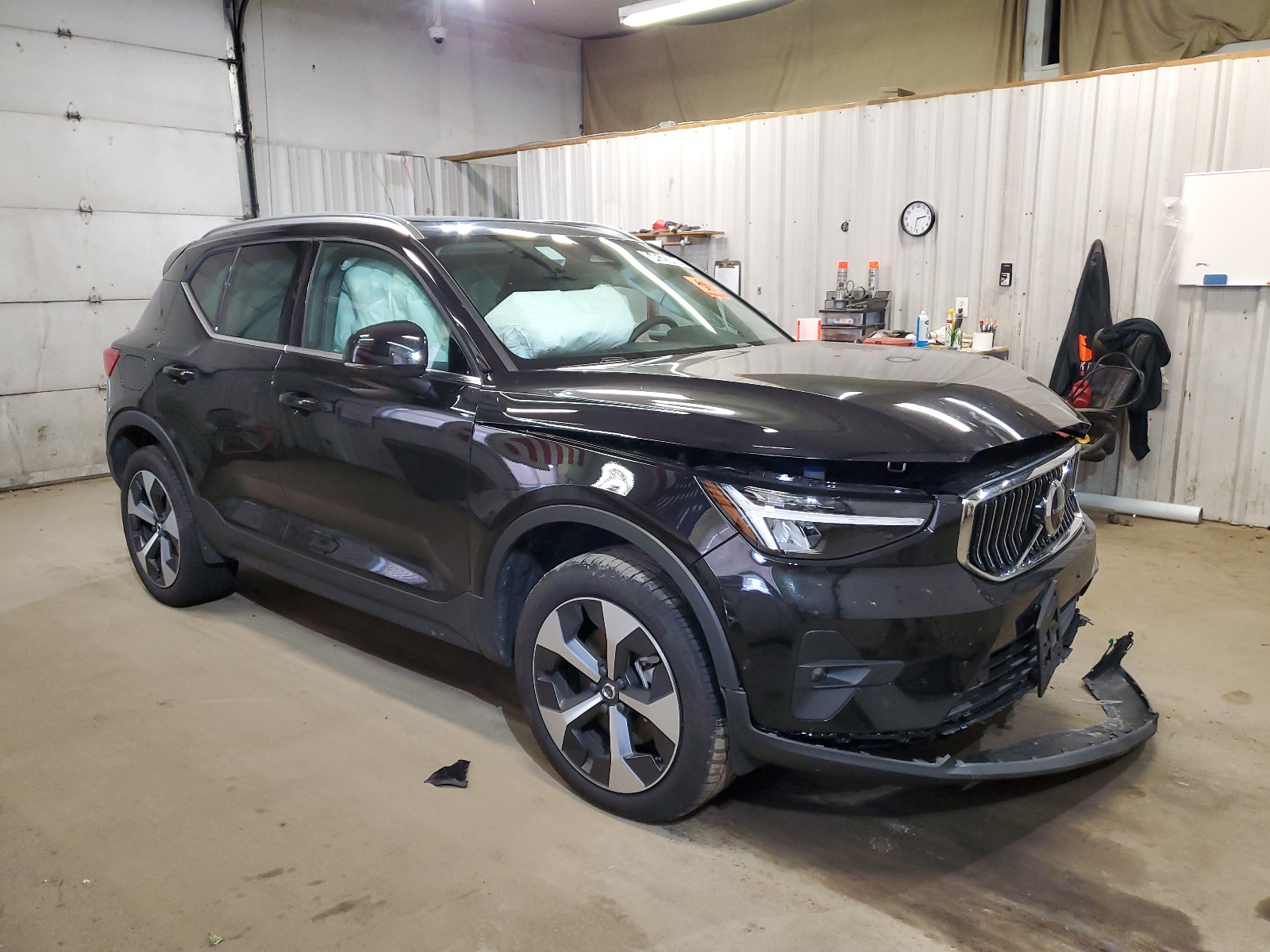 YV4L12UE0R2332871 2024 Volvo Xc40 Plus