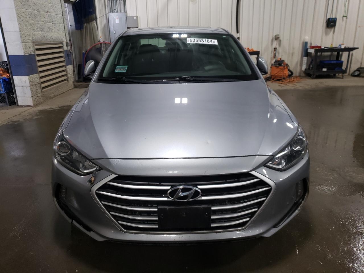 2017 Hyundai Elantra - Image 5