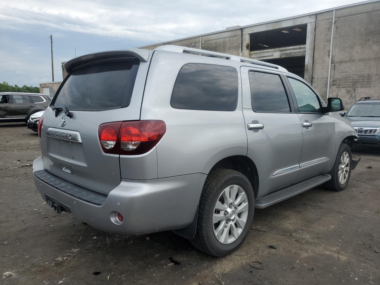 2019 Toyota Sequoia Platinum VIN: 5TDDY5G15KS174054 Lot: 62877174