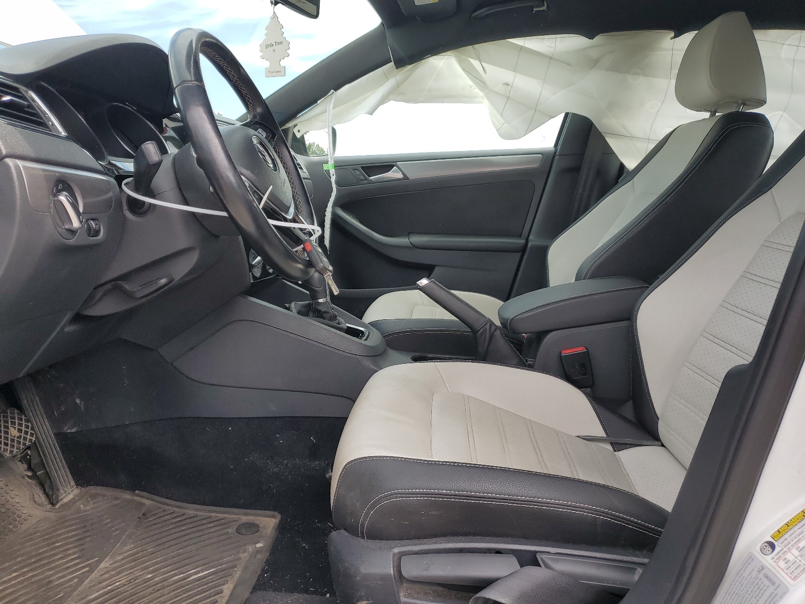 3VWD17AJXGM283963 2016 Volkswagen Jetta Sport