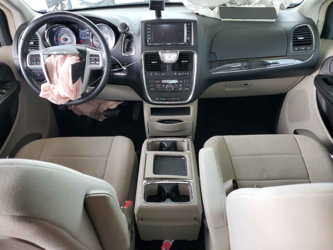 2011 Chrysler Town & Country Touring VIN: 2A4RR5DG6BR702067 Lot: 61684664