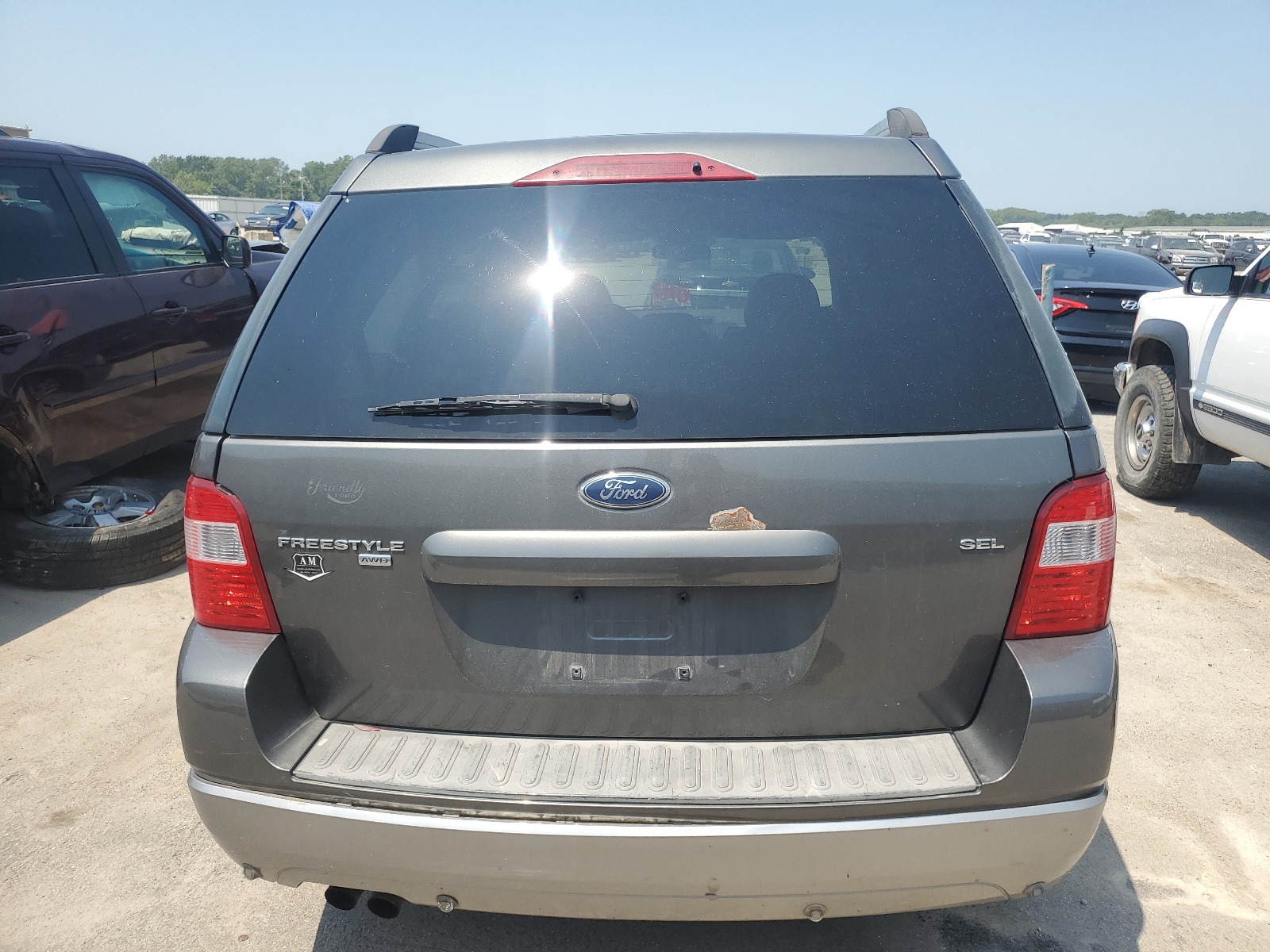 1FMDK05105GA36231 2005 Ford Freestyle Sel