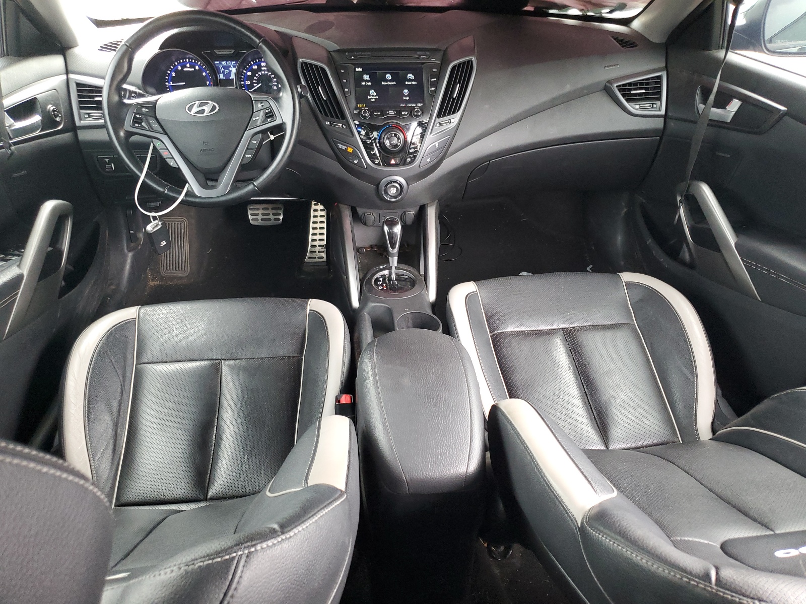 KMHTC6AE9DU163113 2013 Hyundai Veloster Turbo