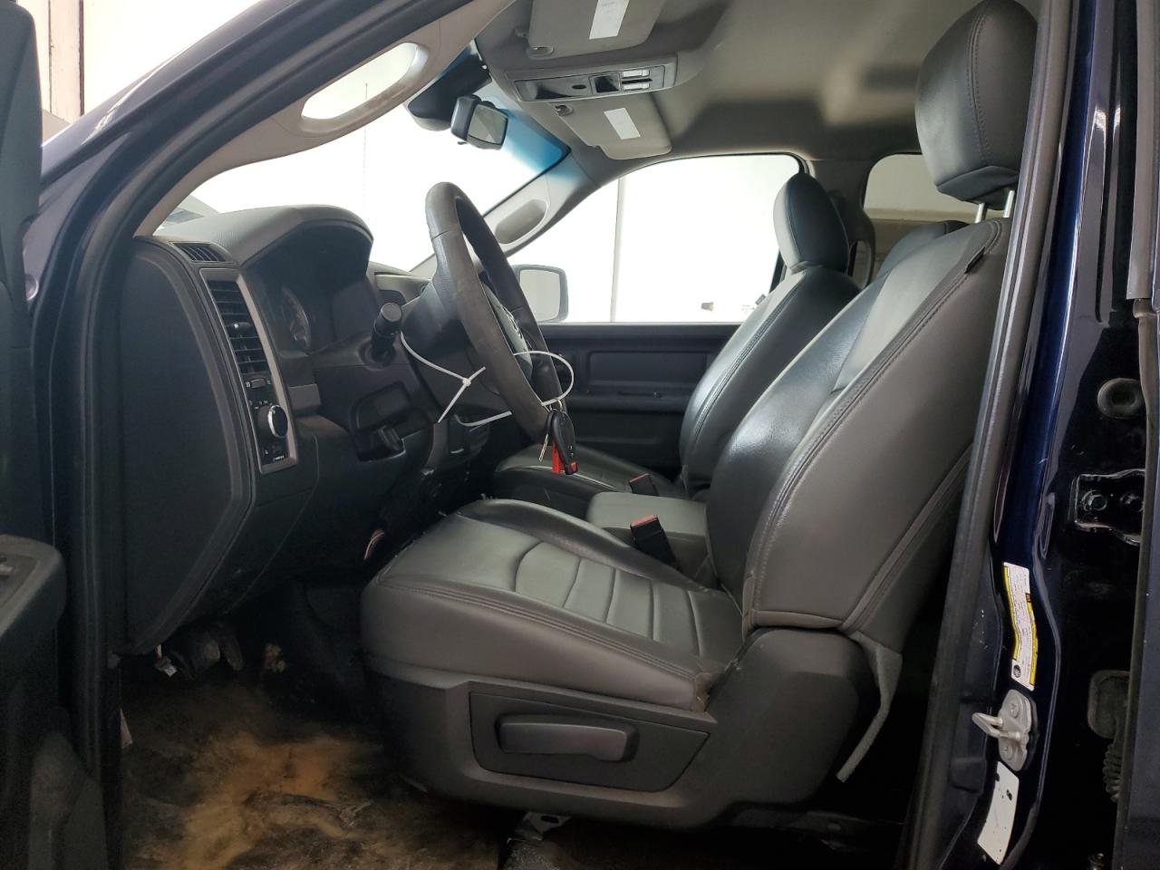 2016 RAM 2500 - Image 7