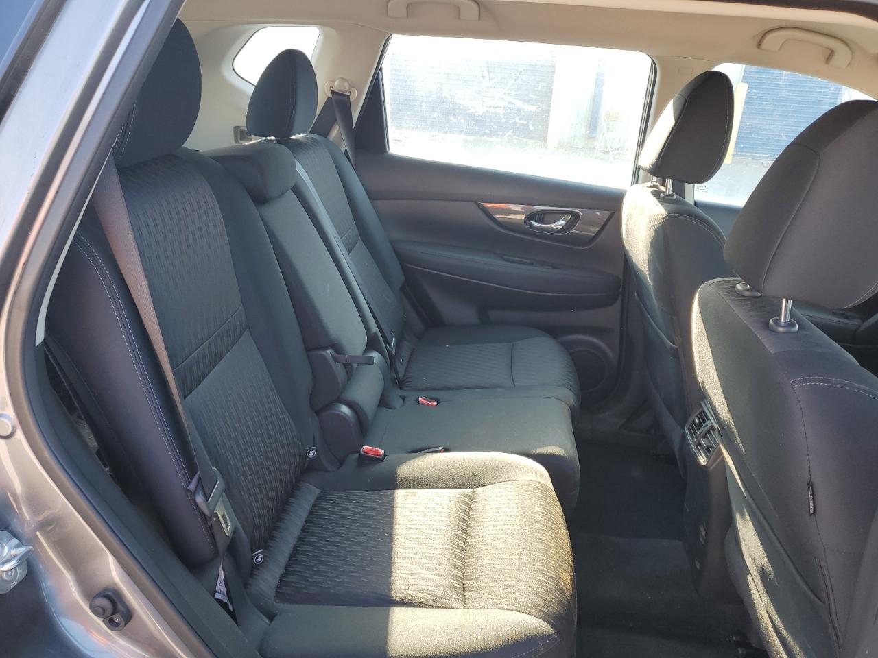 2018 Nissan Rogue S VIN: KNMAT2MVXJP510538 Lot: 62429244