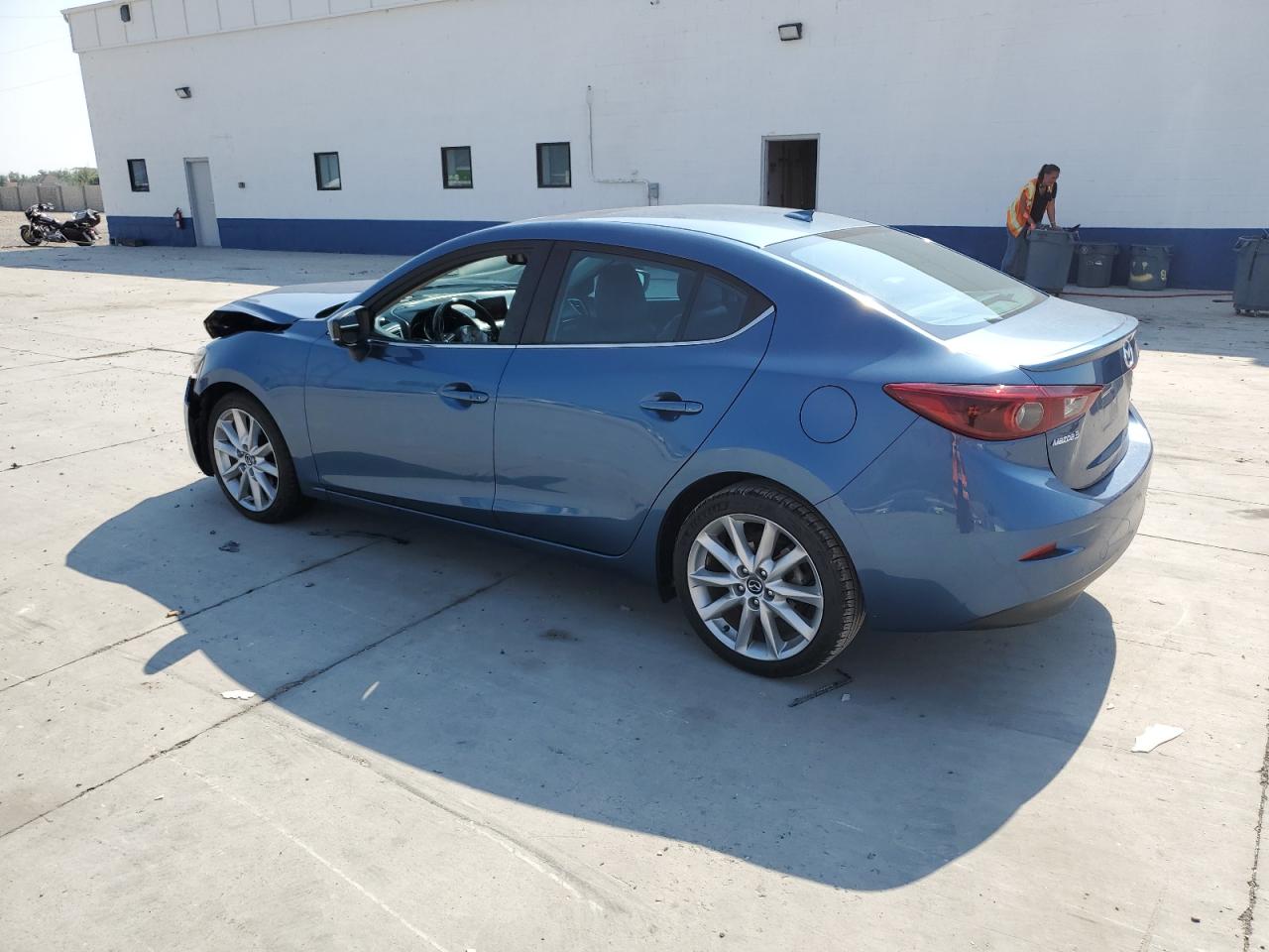 JM1BN1W33H1117269 2017 MAZDA 3 - Image 2