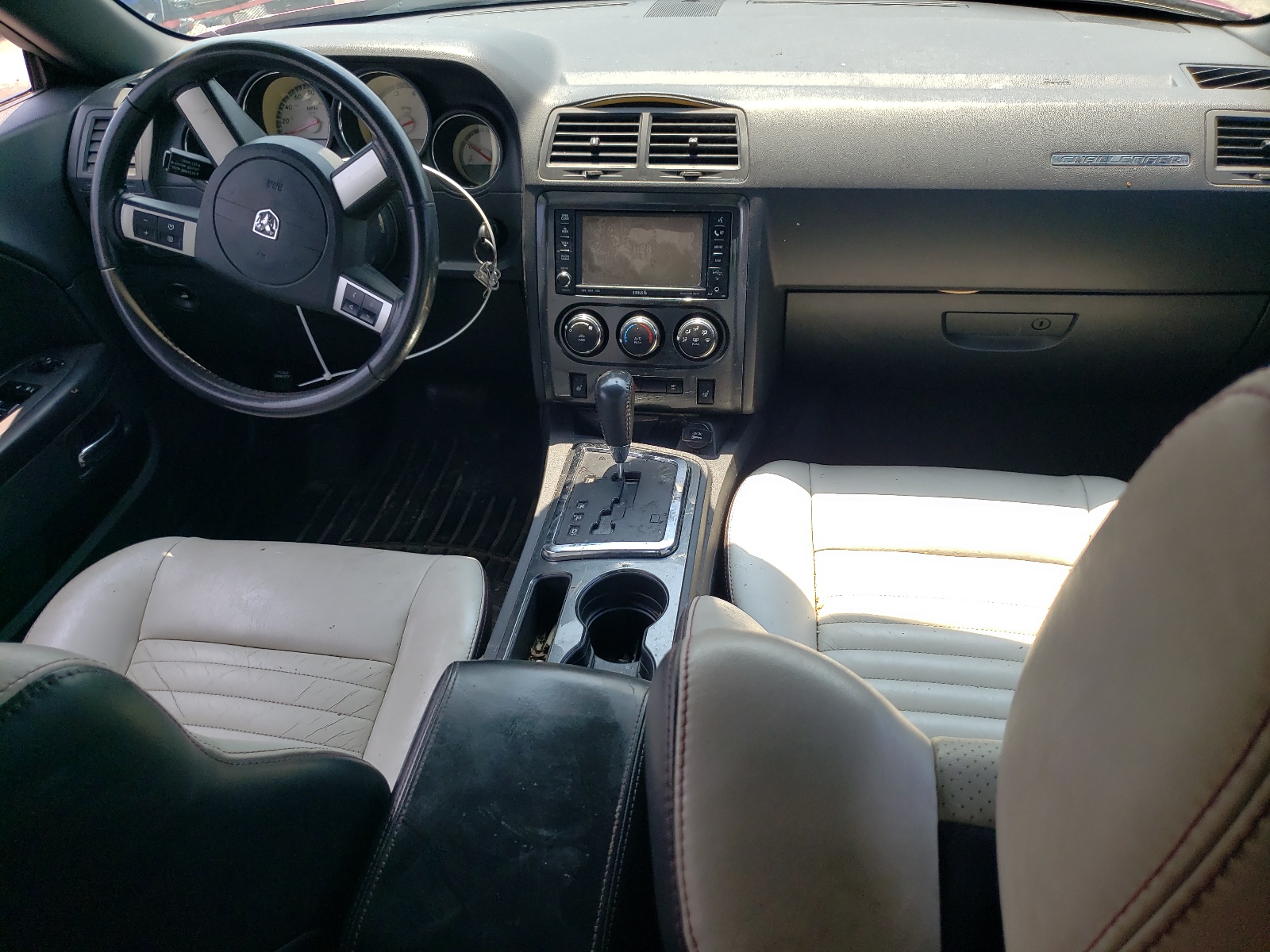 2B3CJ5DT4AH295761 2010 Dodge Challenger R/T