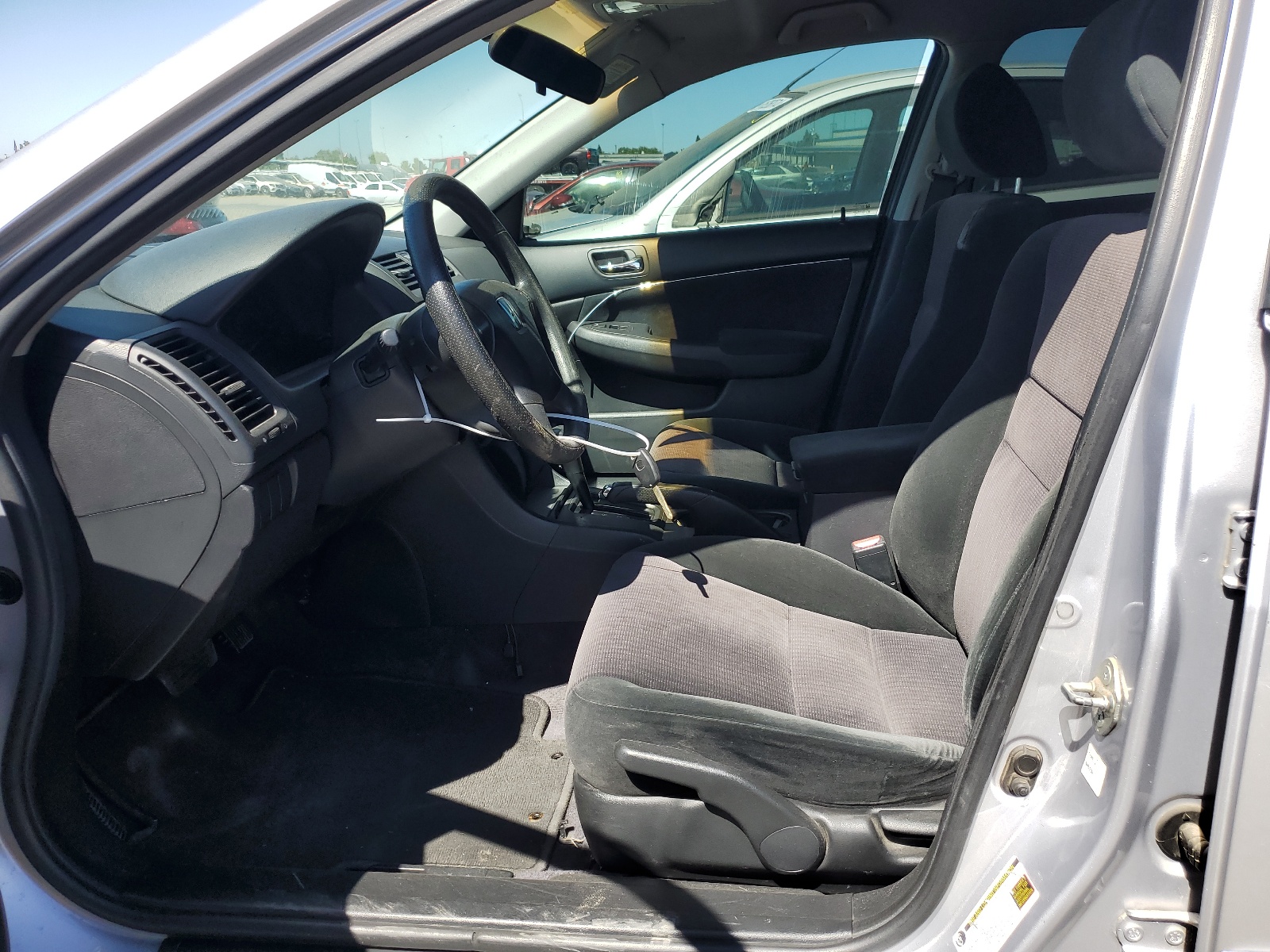 1HGCM56314A009999 2004 Honda Accord Lx