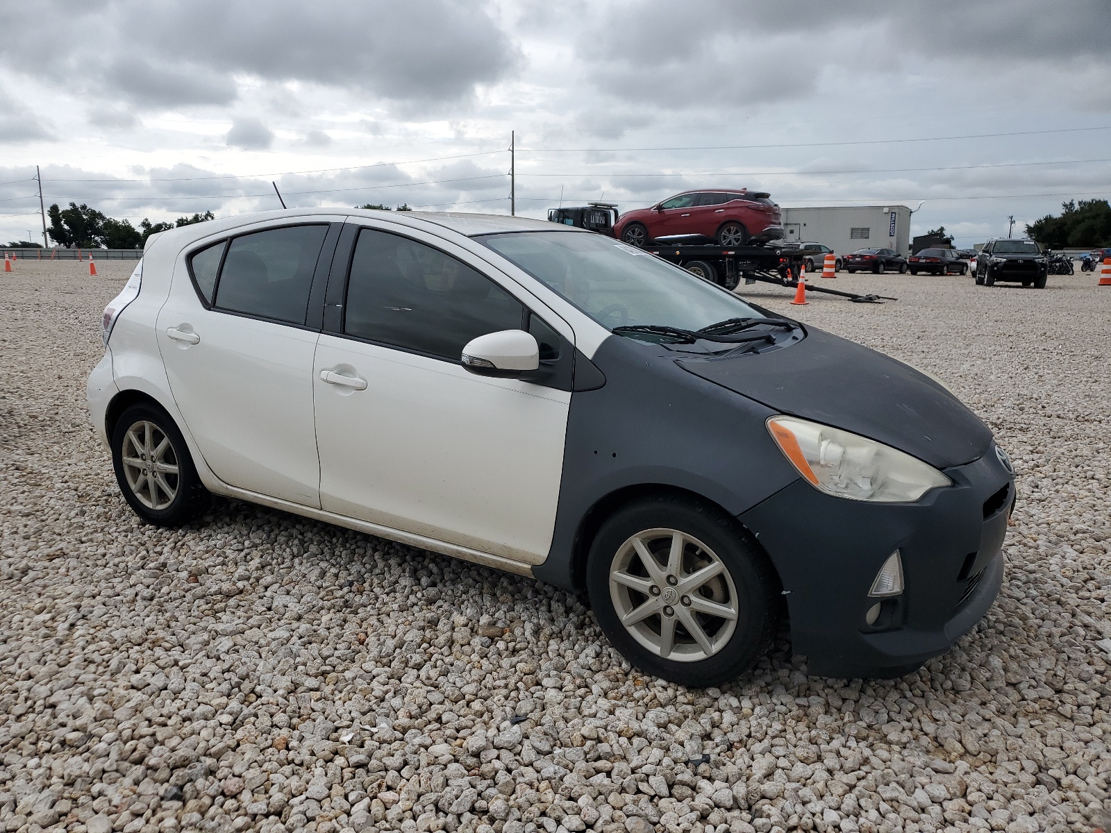 2013 Toyota Prius C vin: JTDKDTB39D1544051