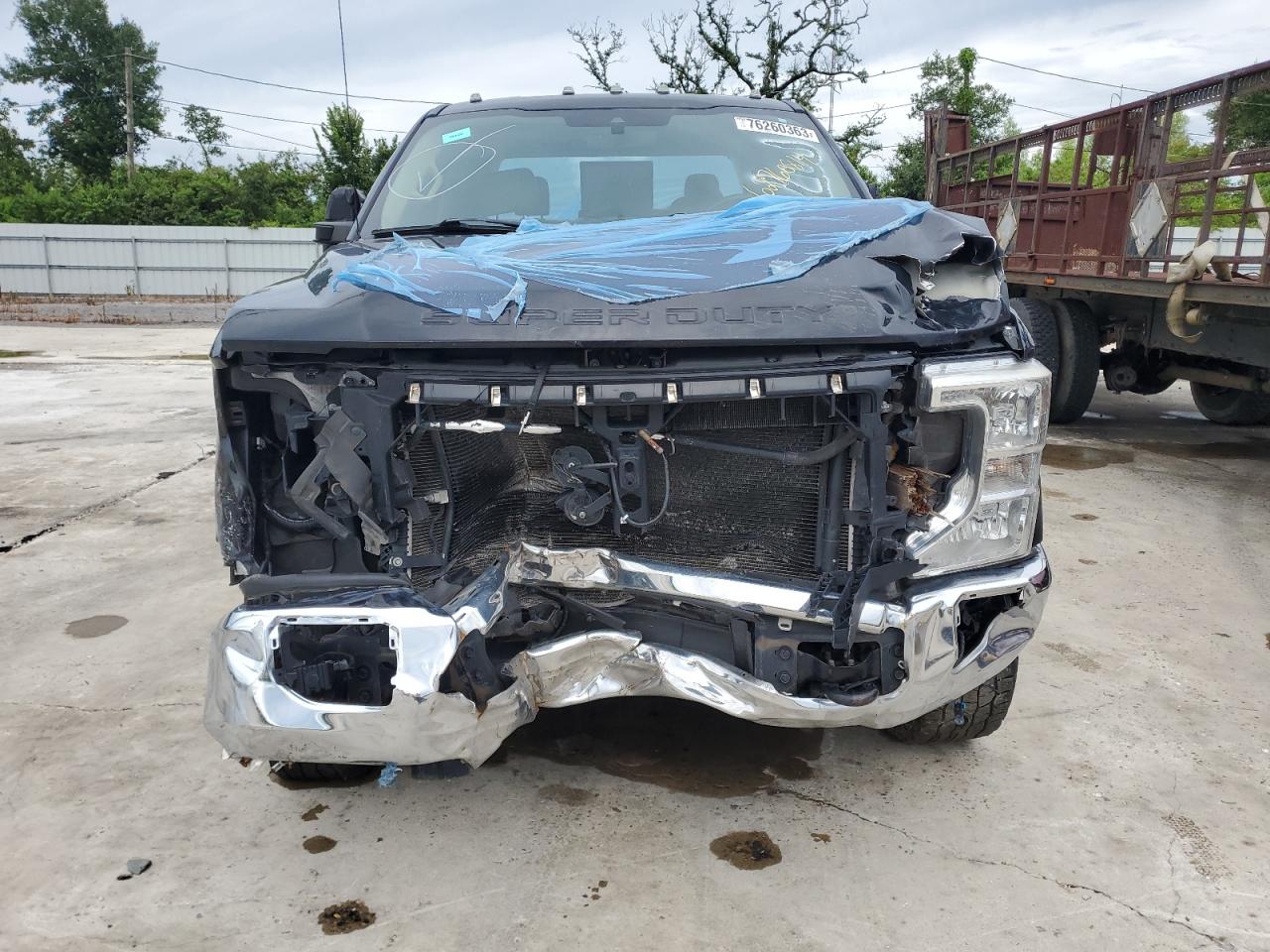 2020 Ford F350 - Image 5