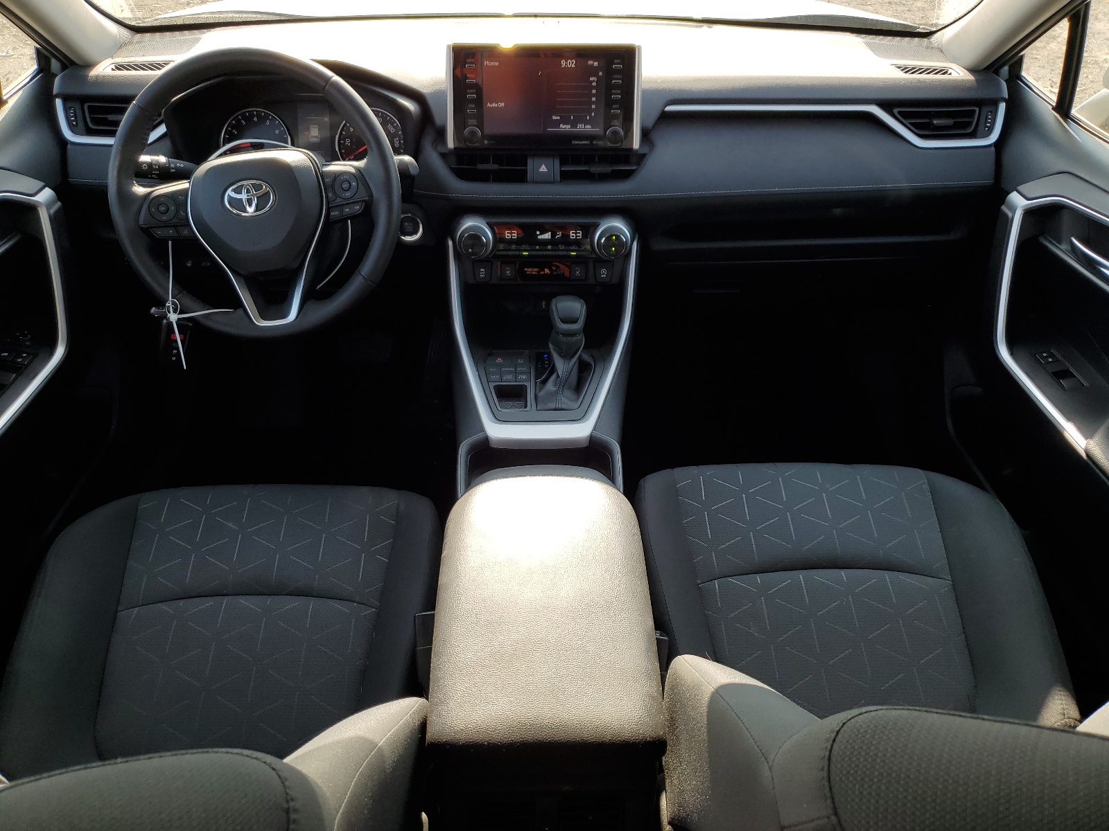 2T3P1RFV7MW176404 2021 Toyota Rav4 Xle