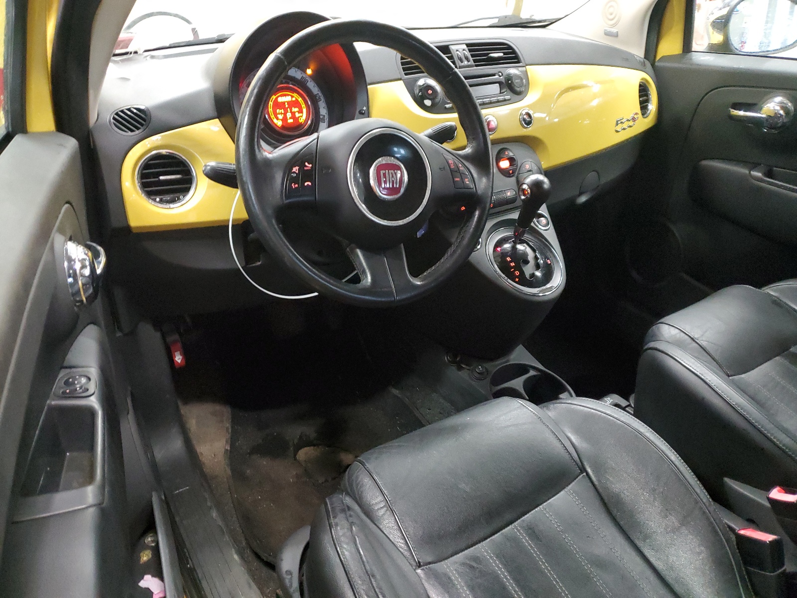 2012 Fiat 500 Lounge vin: 3C3CFFER2CT128256