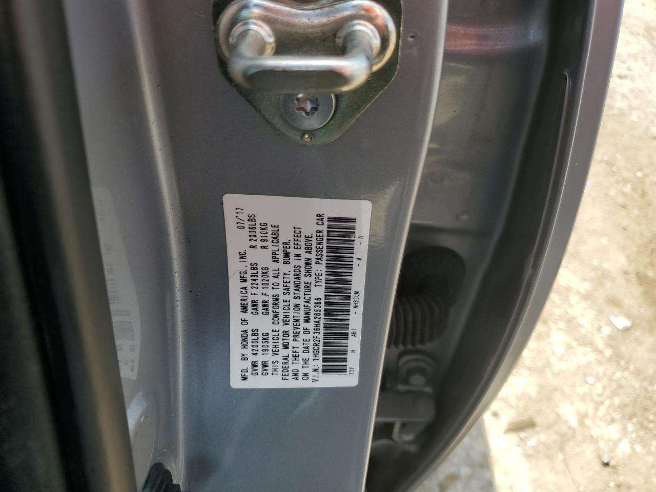 1HGCR2F36HA265366 2017 Honda Accord Lx