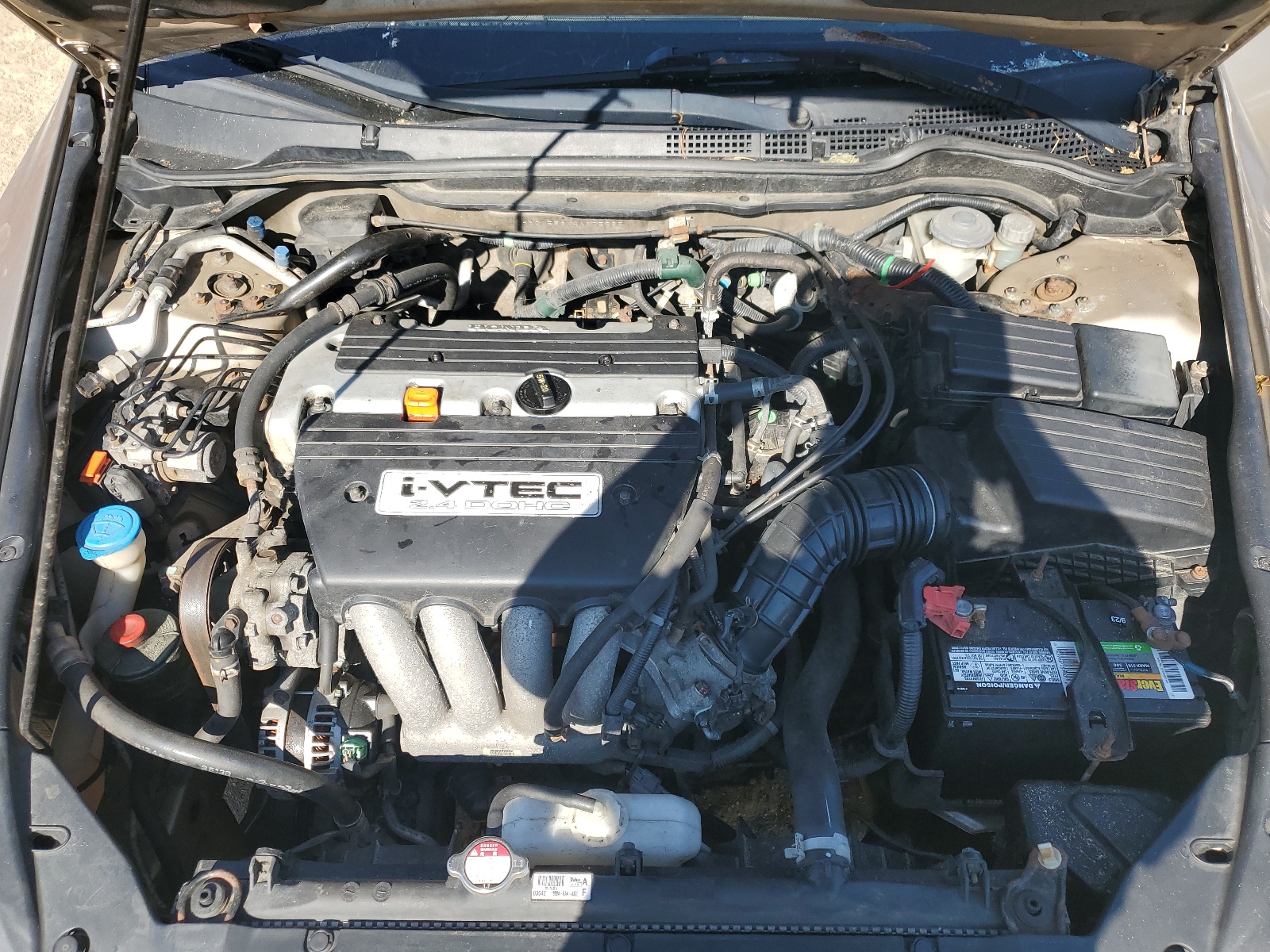 1HGCM553X4A075985 2004 Honda Accord Lx