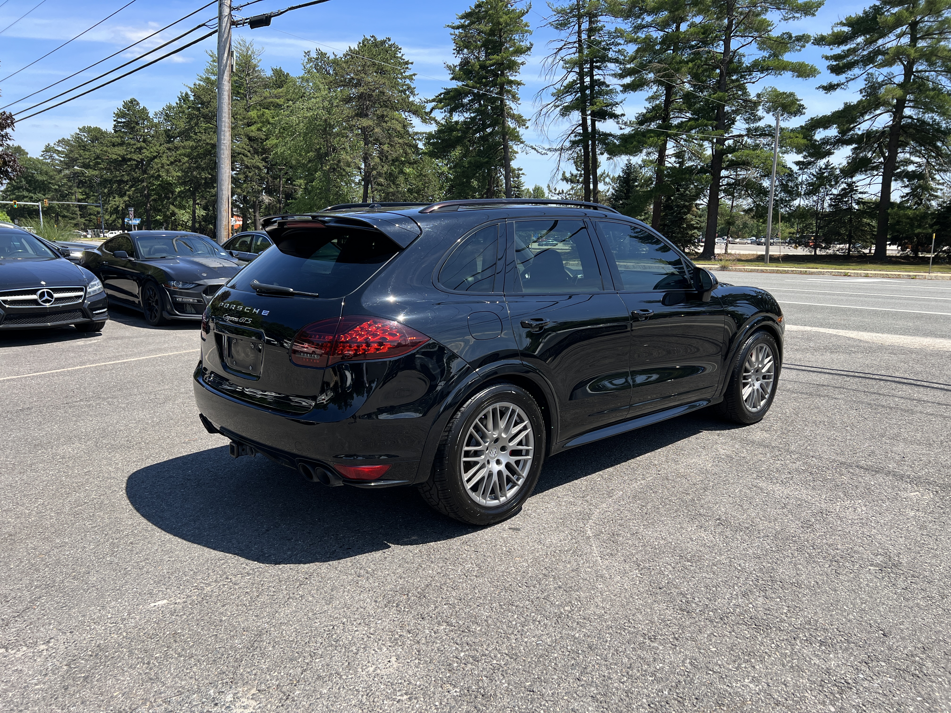 2014 Porsche Cayenne Gts vin: WP1AD2A27ELA75920