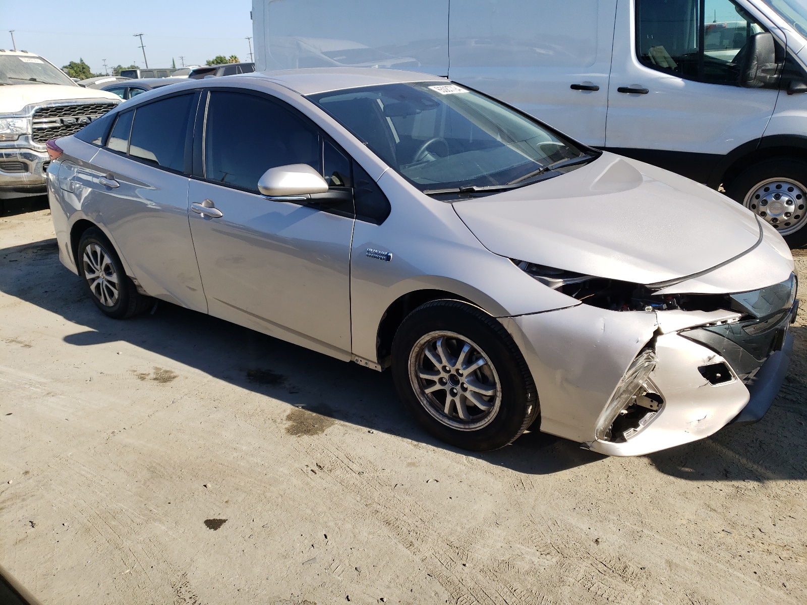 JTDKAMFP7N3216113 2022 Toyota Prius Prime Le