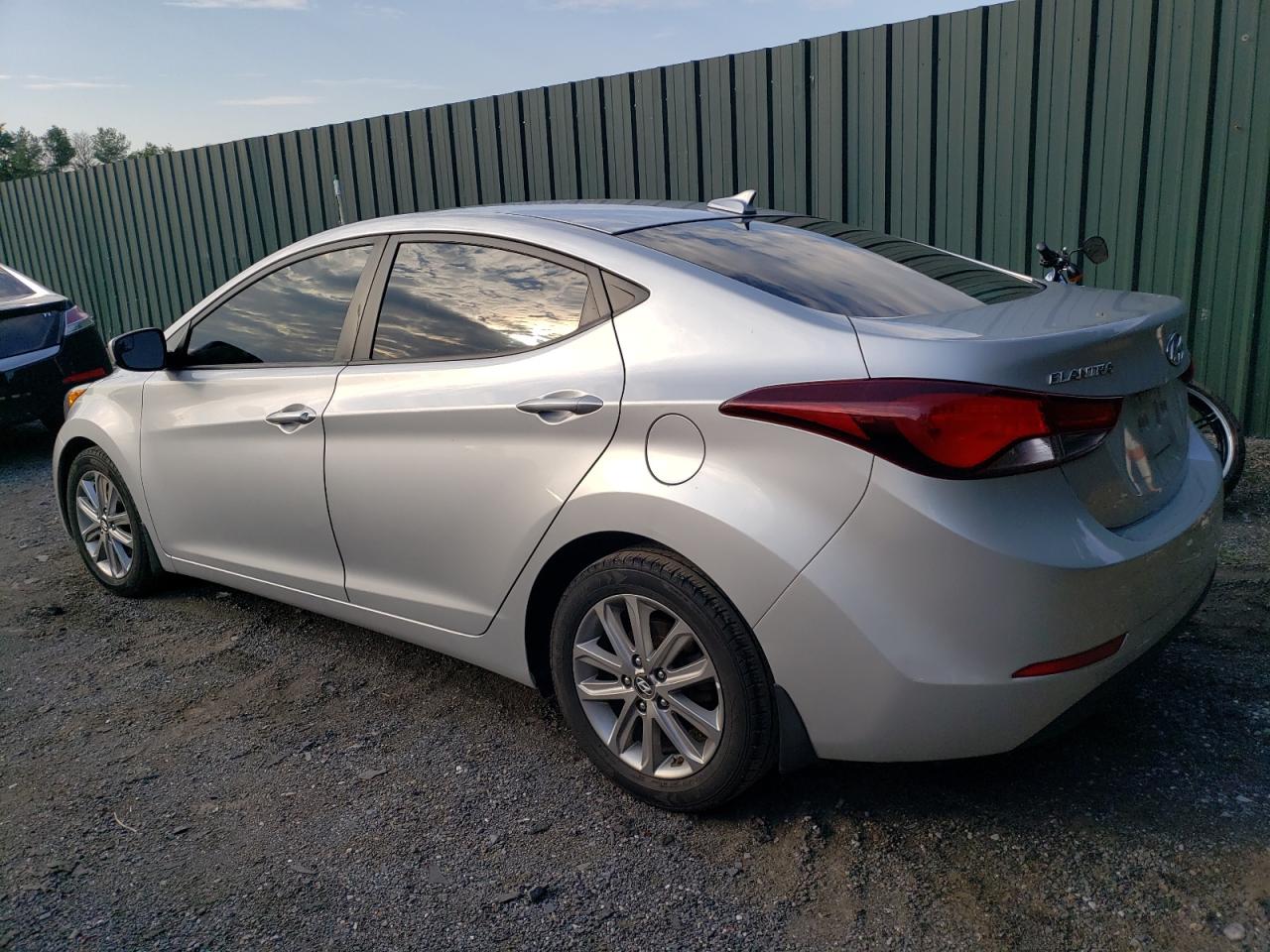 5NPDH4AE8GH681078 2016 HYUNDAI ELANTRA - Image 2