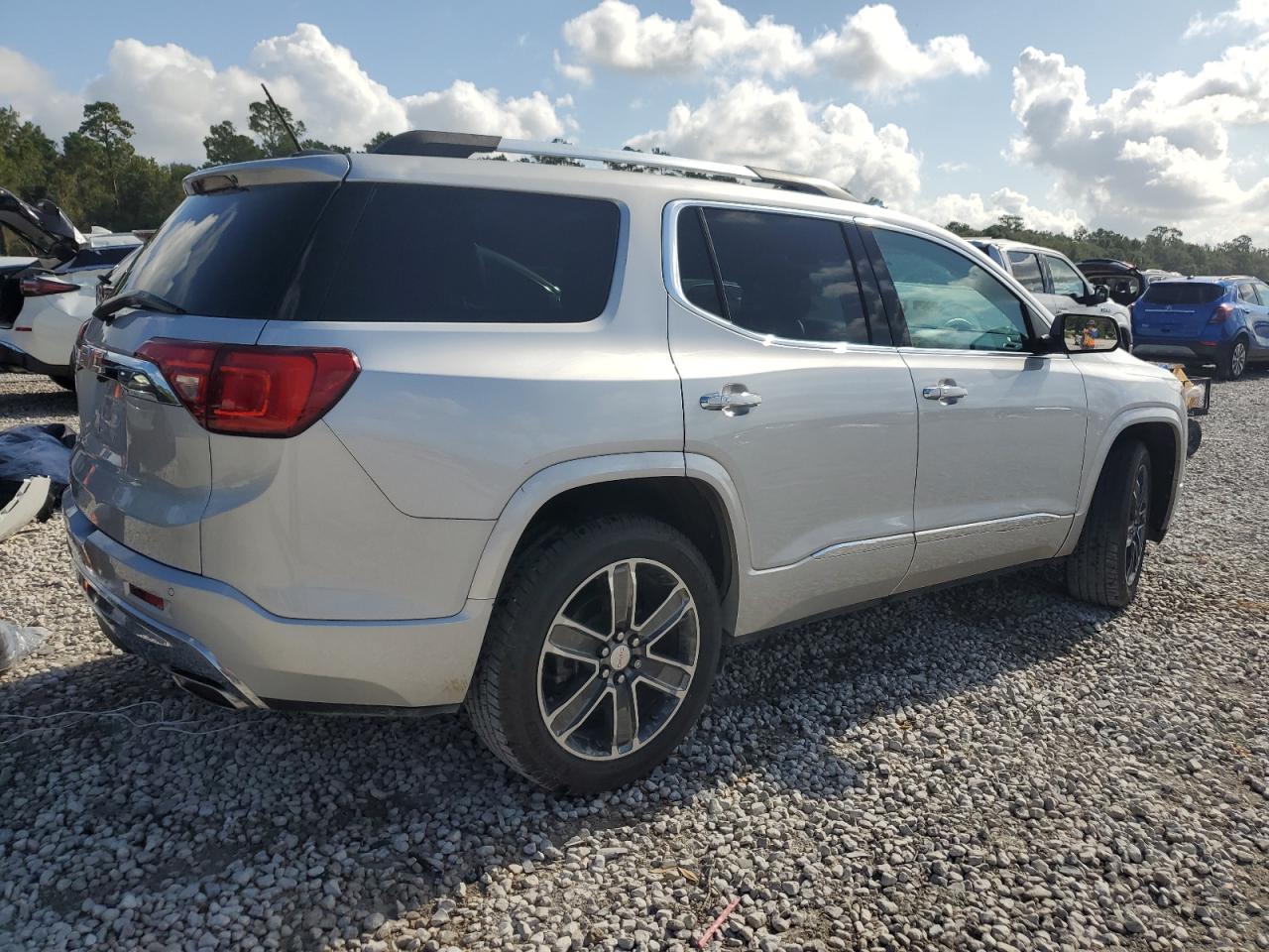 2017 GMC Acadia Denali VIN: 1GKKNPLS3HZ140264 Lot: 63331174