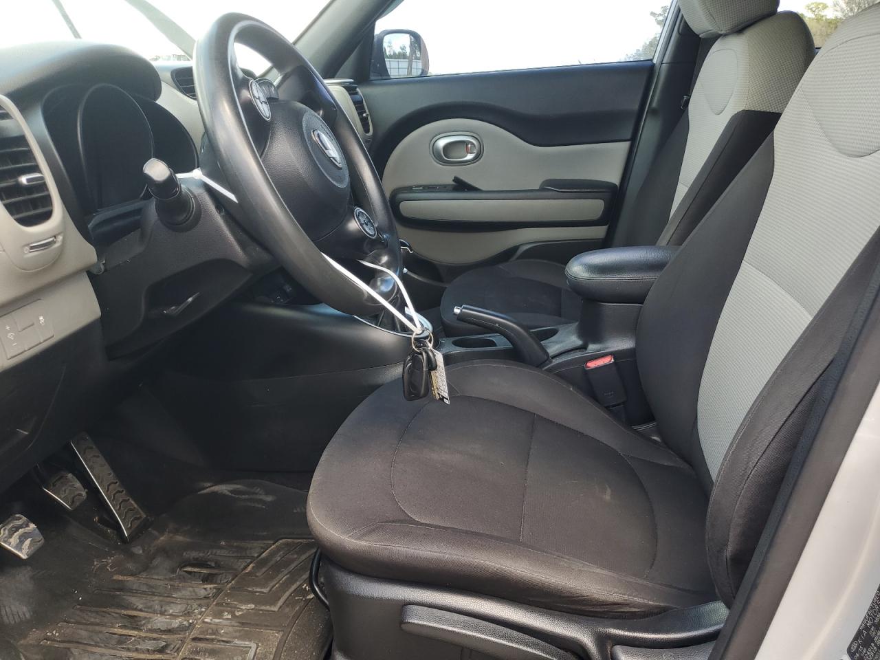 2015 Kia Soul VIN: KNDJN2A22F7814331 Lot: 65606494