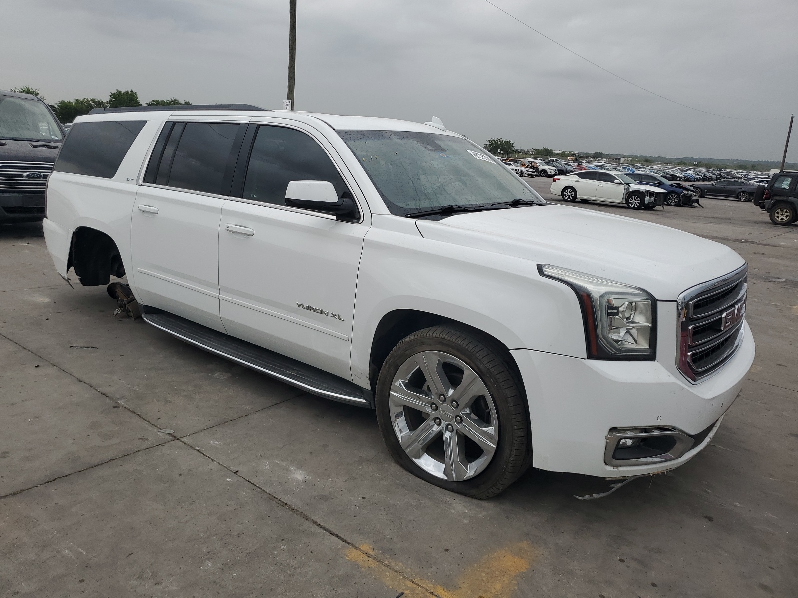 1GKS1GKC5JR385580 2018 GMC Yukon Xl C1500 Slt