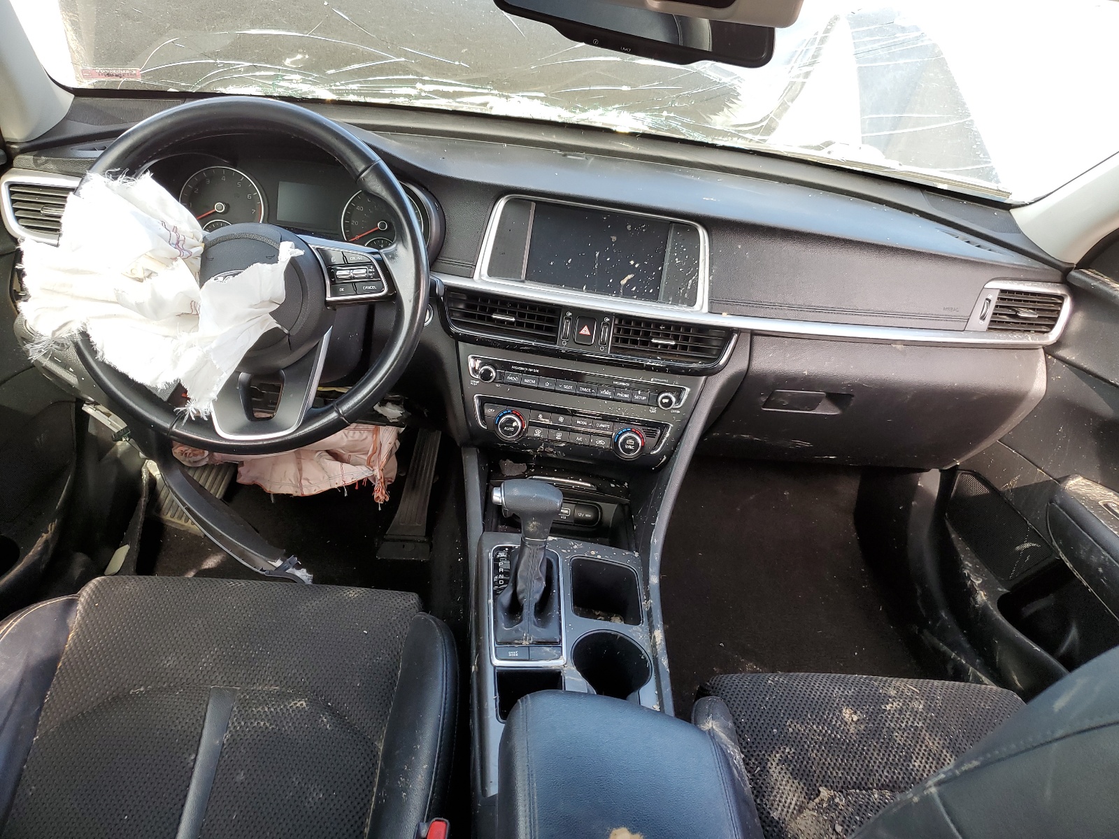 5XXGT4L39KG371792 2019 Kia Optima Lx