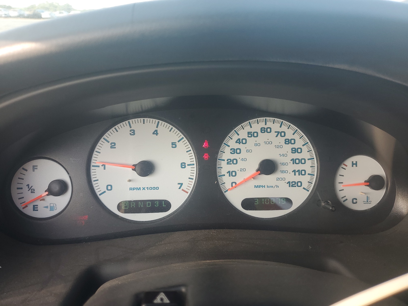 2B3HD46RX2H307549 2002 Dodge Intrepid Se