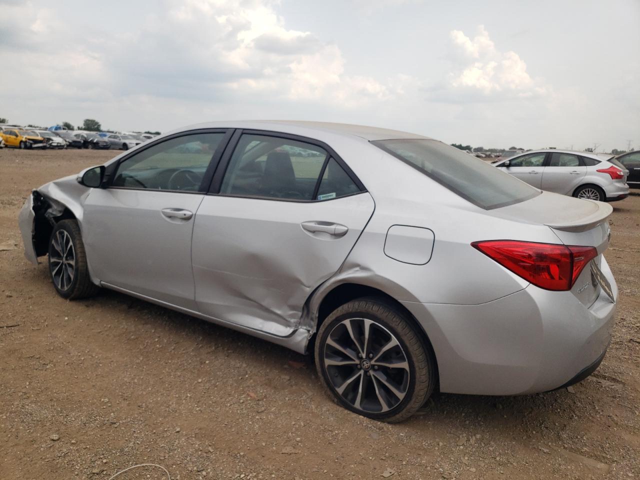 VIN 2T1BURHEXHC748726 2017 TOYOTA COROLLA no.2