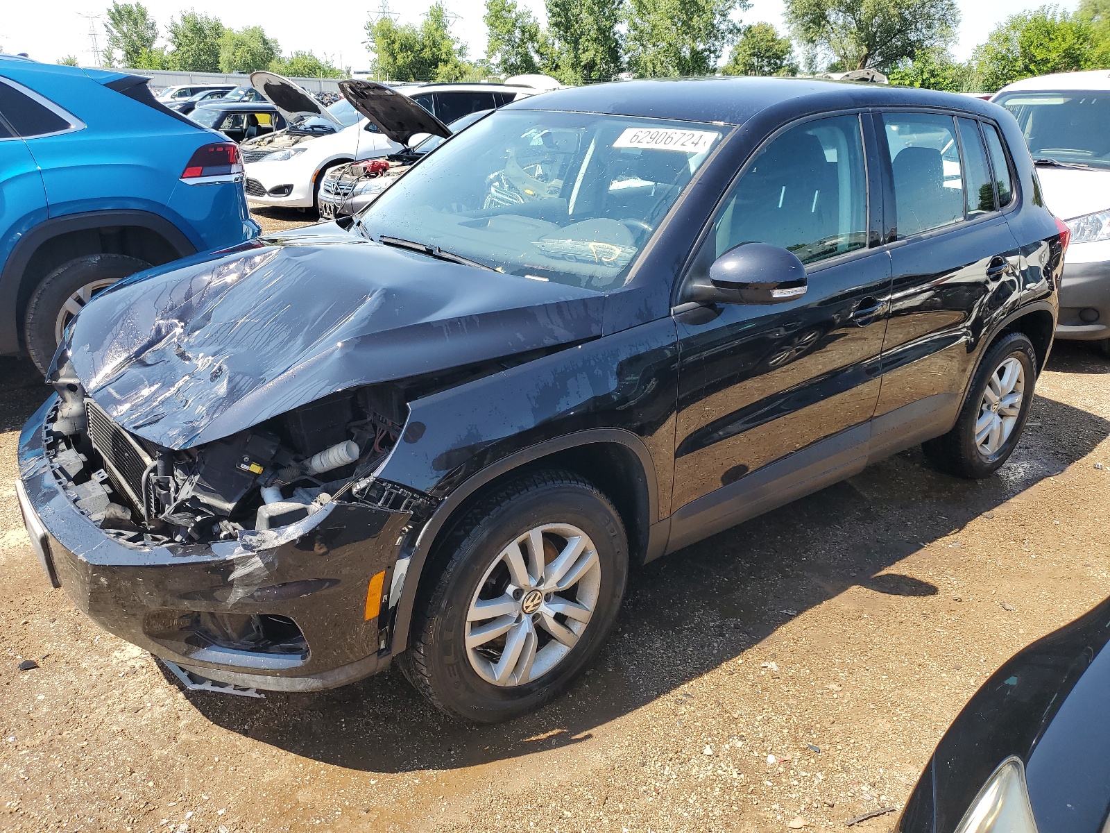 2013 Volkswagen Tiguan S vin: WVGAV7AXXDW541212