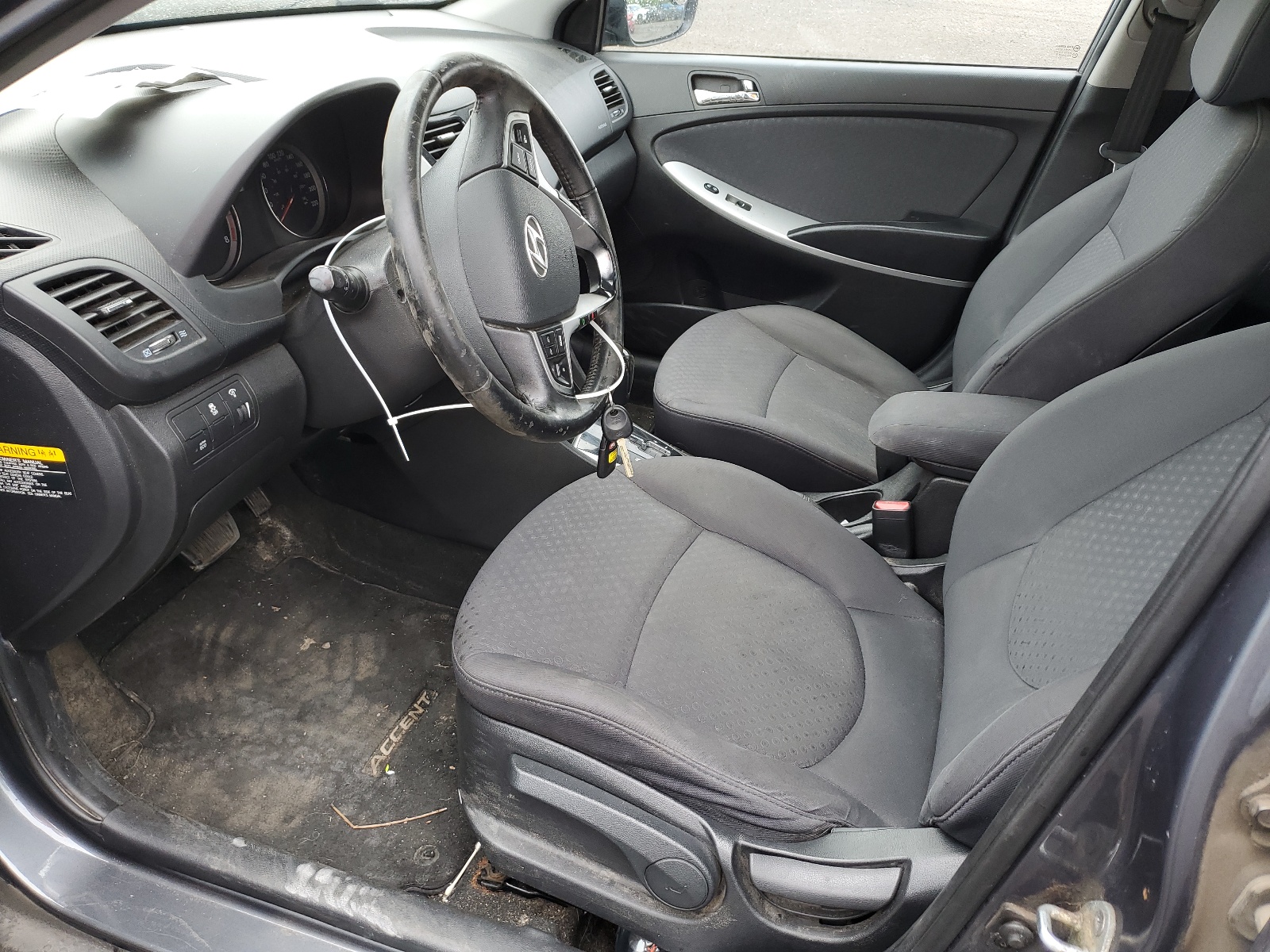KMHCU5AE1DU102345 2013 Hyundai Accent Gls