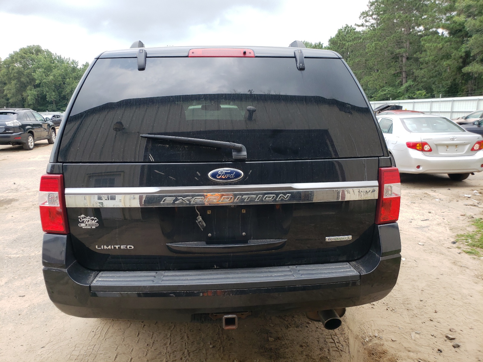 1FMJU2AT8FEF00766 2015 Ford Expedition Limited