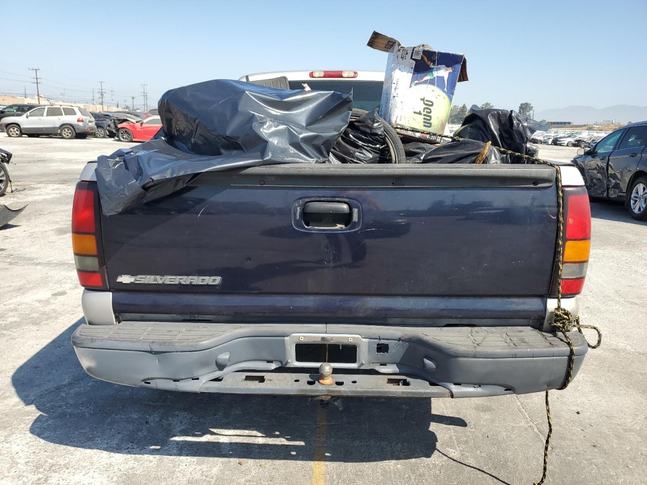 2005 GMC New Sierra C1500 VIN: 2GTEC19V351188705 Lot: 61700334