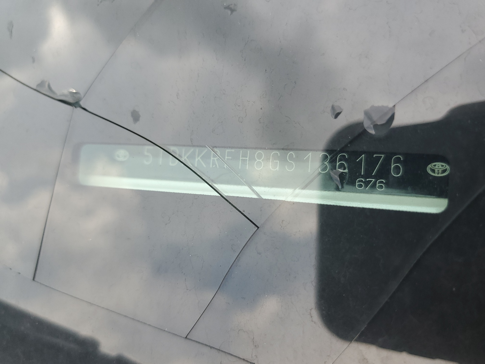 5TDKKRFH8GS136176 2016 Toyota Highlander Xle