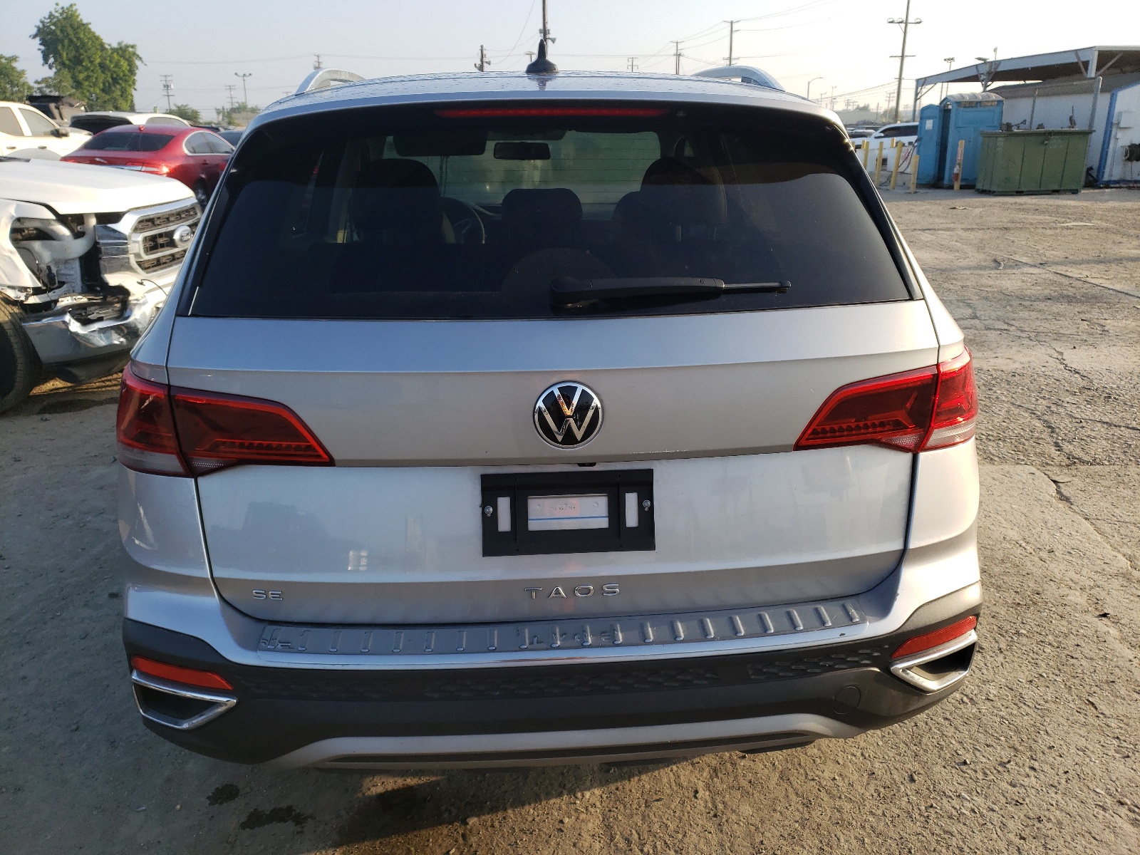 2022 Volkswagen Taos Se vin: 3VVTX7B21NM091088