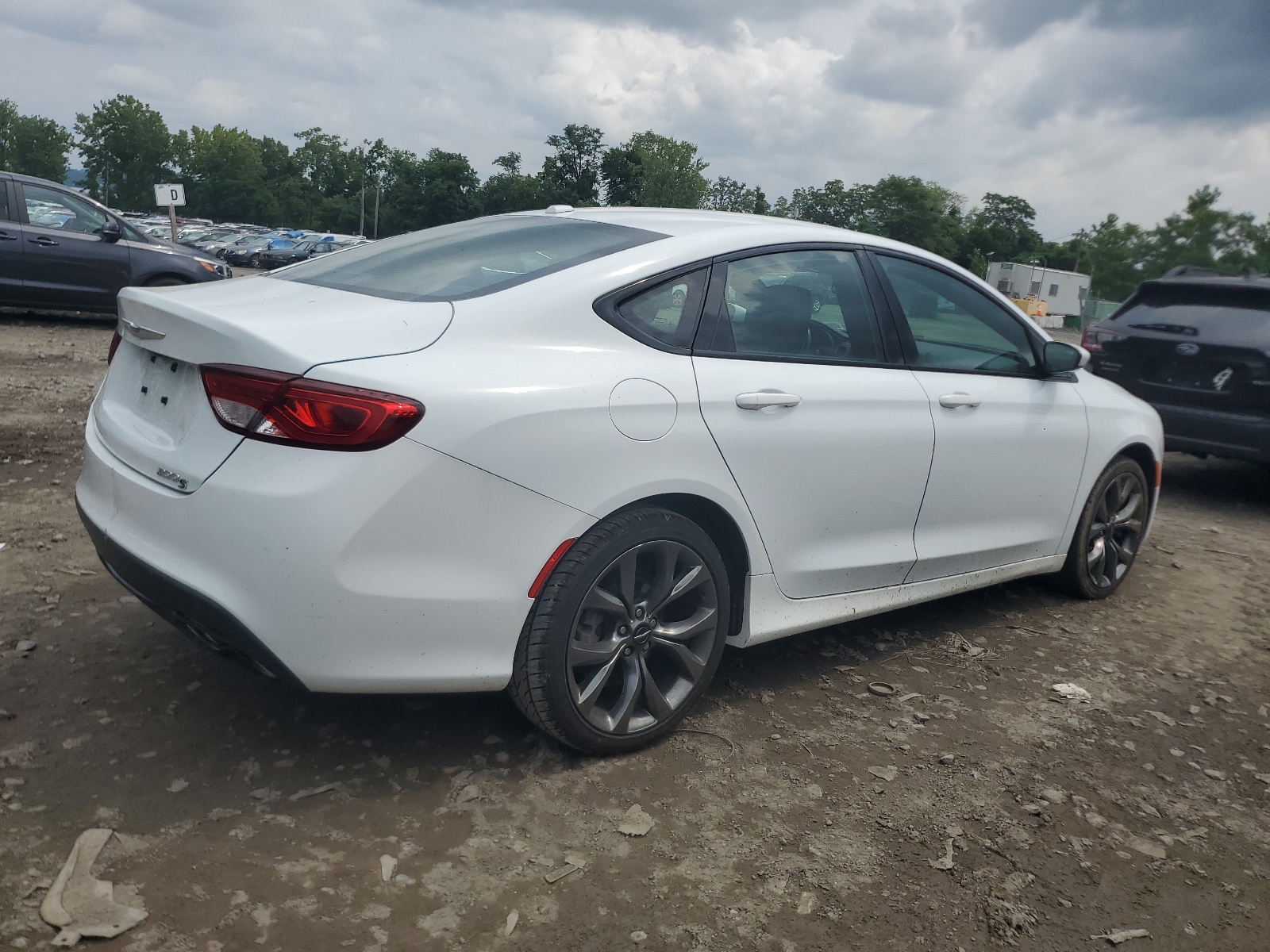 2015 Chrysler 200 S vin: 1C3CCCBB6FN527173