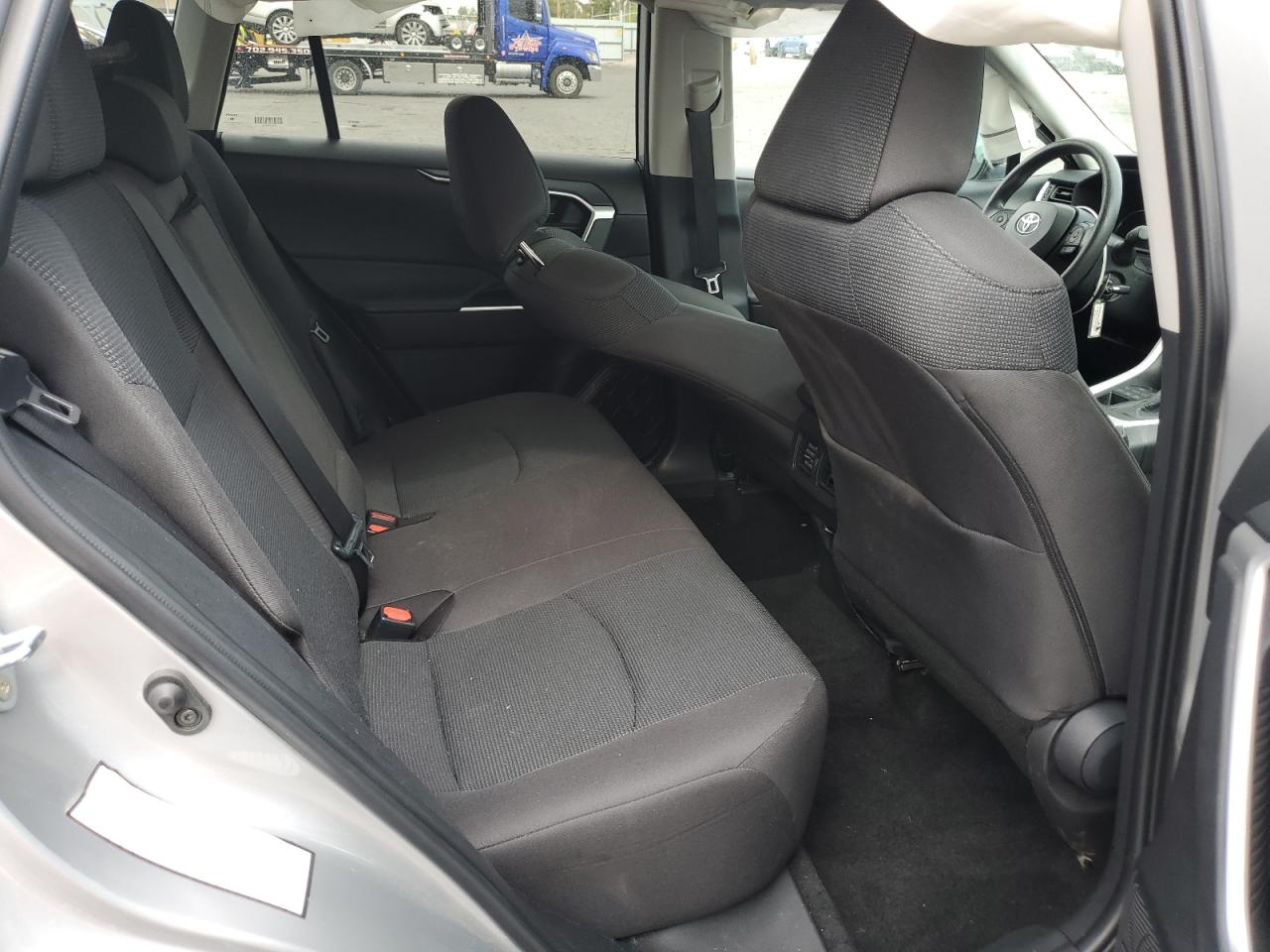 2024 Toyota Rav4 Le VIN: 2T3F1RFV7RW417915 Lot: 63944644