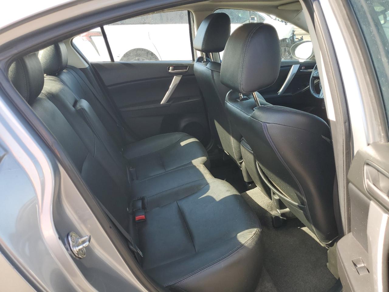 2011 Mazda 3 S VIN: JM1BL1W52B1480600 Lot: 63934544