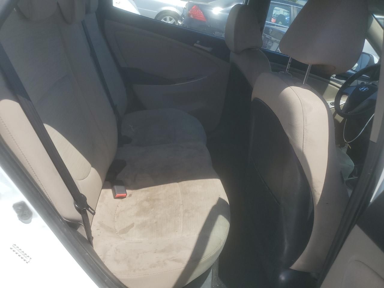 2015 Hyundai Accent Gls VIN: KMHCT4AE6FU935641 Lot: 64263524