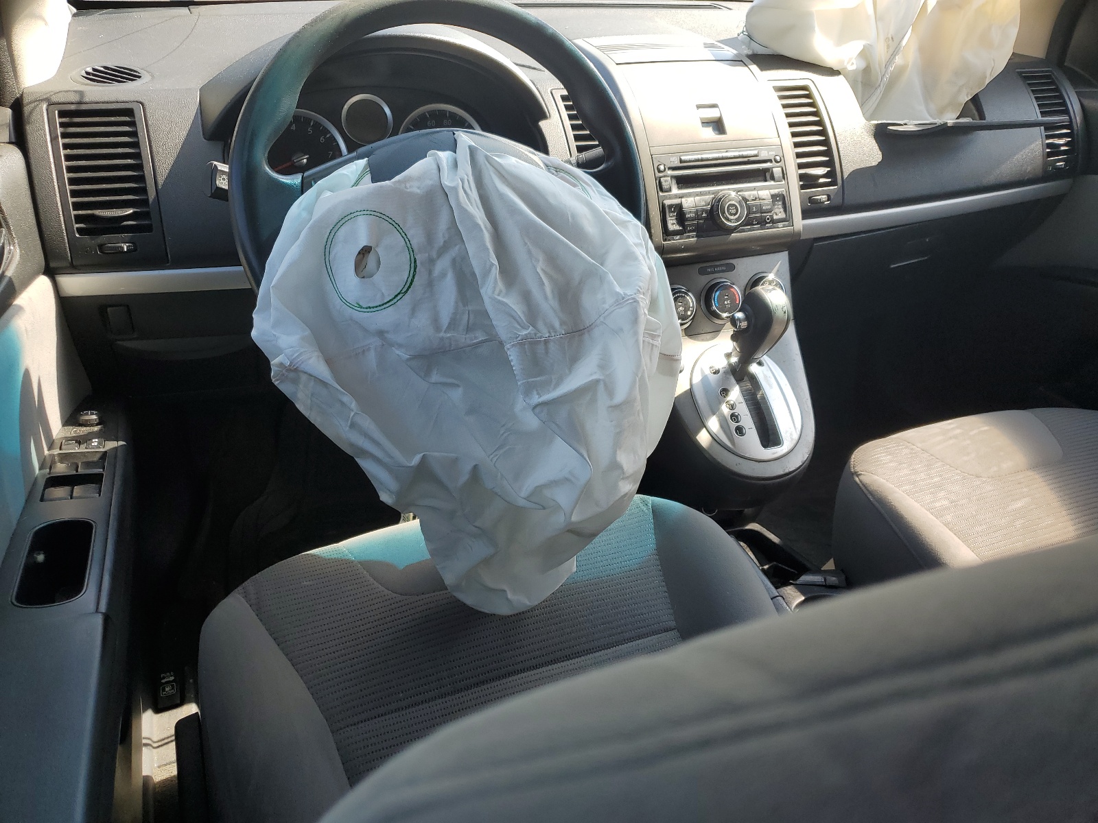 3N1AB6AP3AL675944 2010 Nissan Sentra 2.0