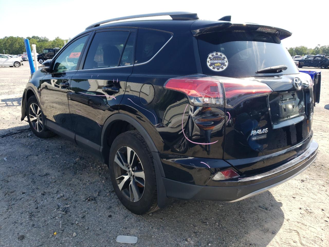 2017 Toyota Rav4 Xle VIN: 2T3RFREVXHW612017 Lot: 63289424