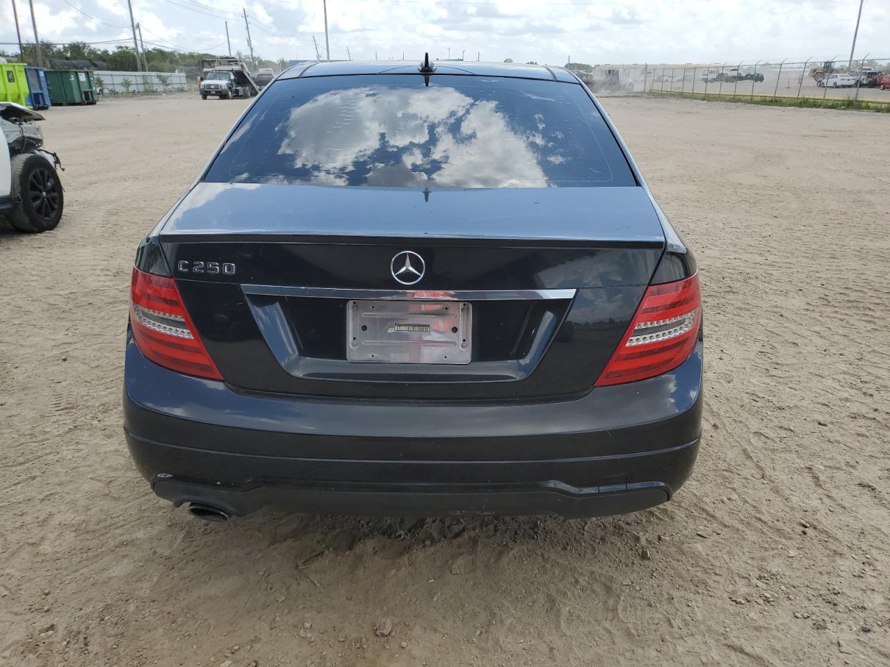 WDDGF4HB7CA619239 2012 Mercedes-Benz C 250