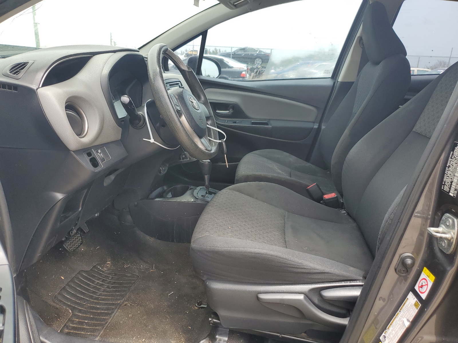 VNKKTUD3XFA036767 2015 Toyota Yaris