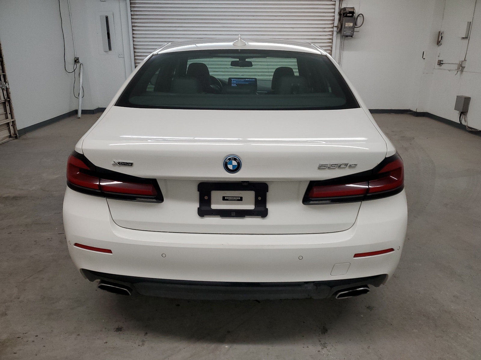 WBA33AG04PCL72379 2023 BMW 530Xe